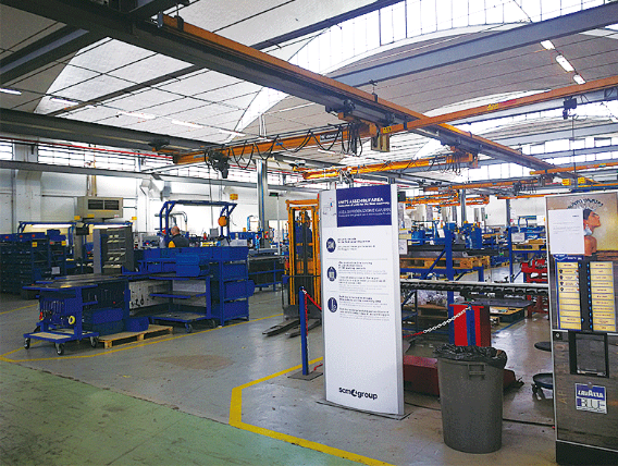 鋁包木門窗生產(chǎn)車間