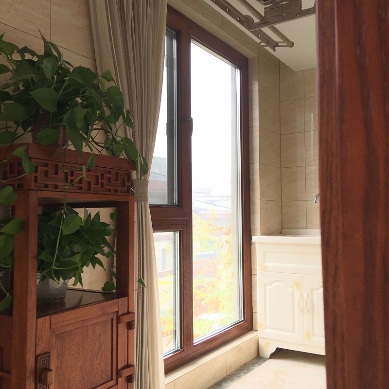 鋁包木門(mén)窗實(shí)拍