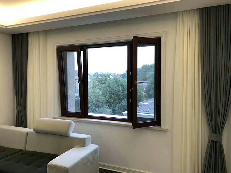 鋁包木門(mén)窗實(shí)拍